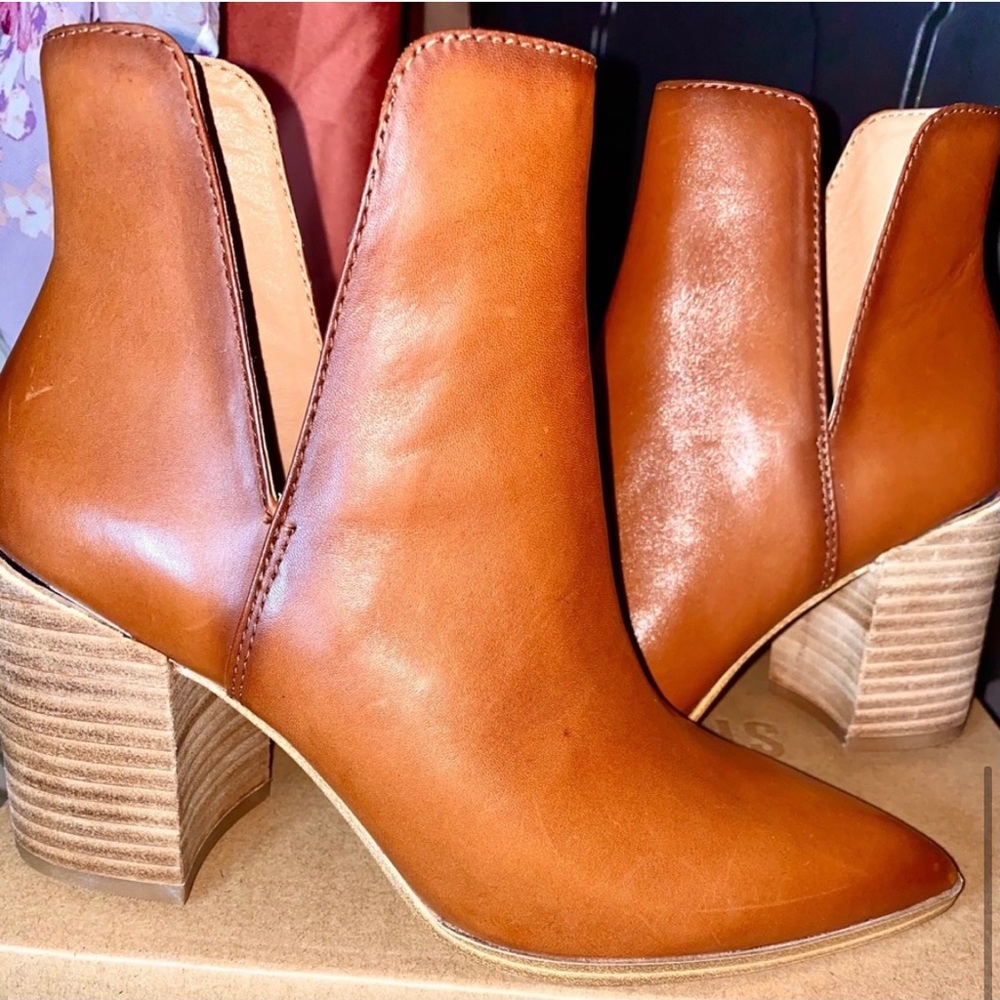Steven Madden Kaylah Booties in cognac